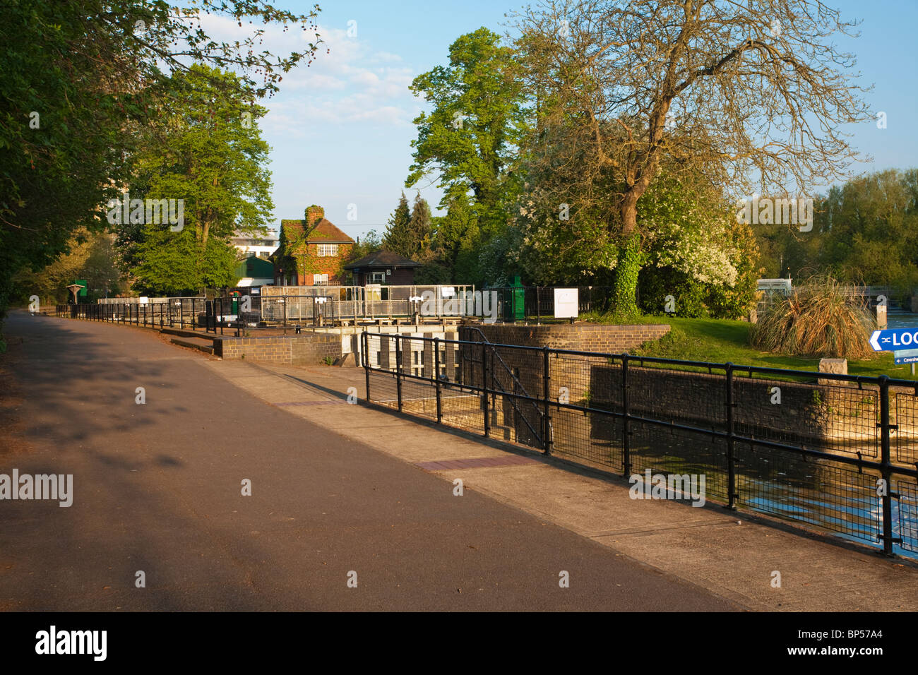 Reading Lock on the River Thames at King's Meadow, Berkshire, Uk Stock Photo