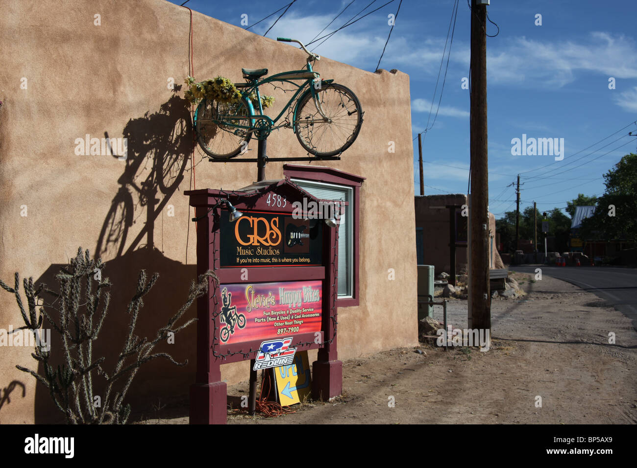 Adobe building new bicycle hires stock photography and images Alamy
