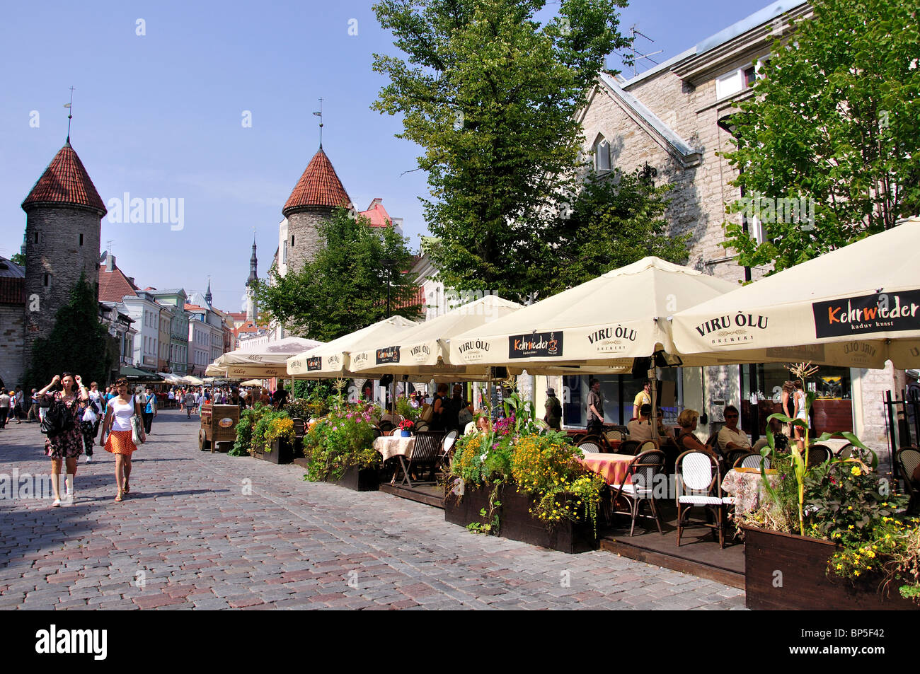 Outdoor restaurants by Viru Gate, Old Town, Tallinn, Harju County, Republic of Estonia Stock Photo
