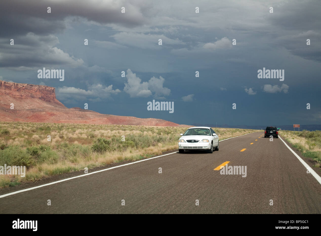 Cars on Highway 89, Vermilion Cliffs area, Arizona, USA Stock Photo