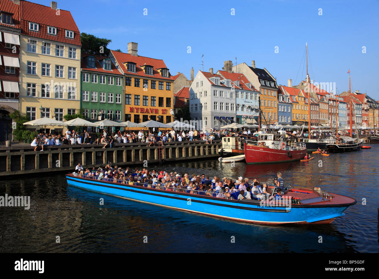 Denmark, Copenhagen, Nyhavn canalside leisure area, Stock Photo
