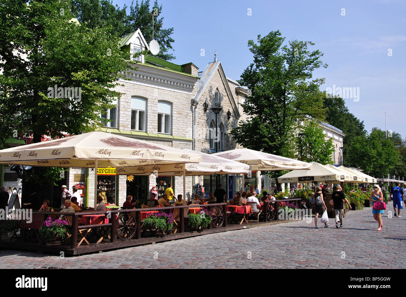 Outdoor restaurants by Viru Gate, Old Town, Tallinn, Harju County, Republic of Estonia Stock Photo