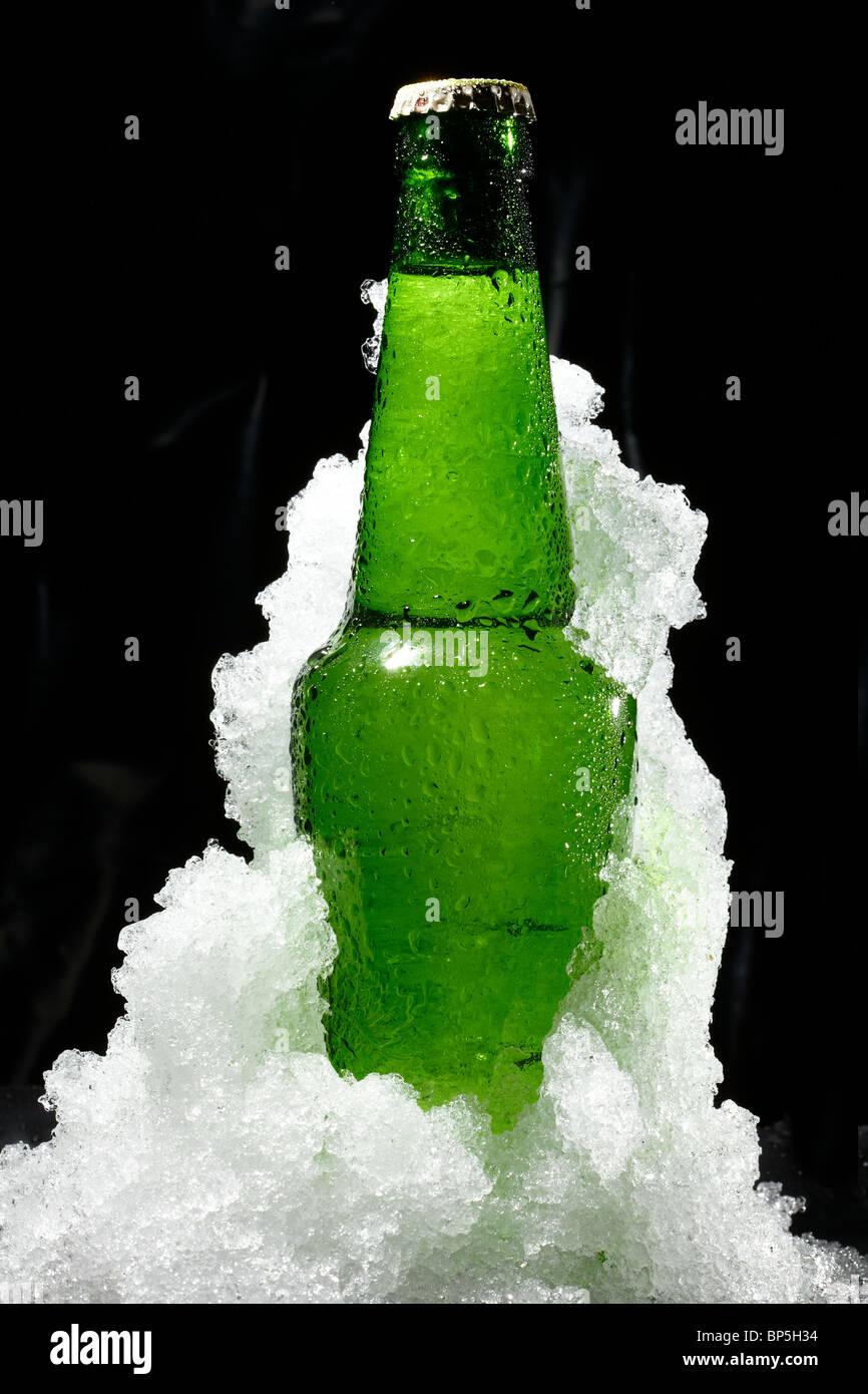 Green water cooler hi-res stock photography and images - Alamy