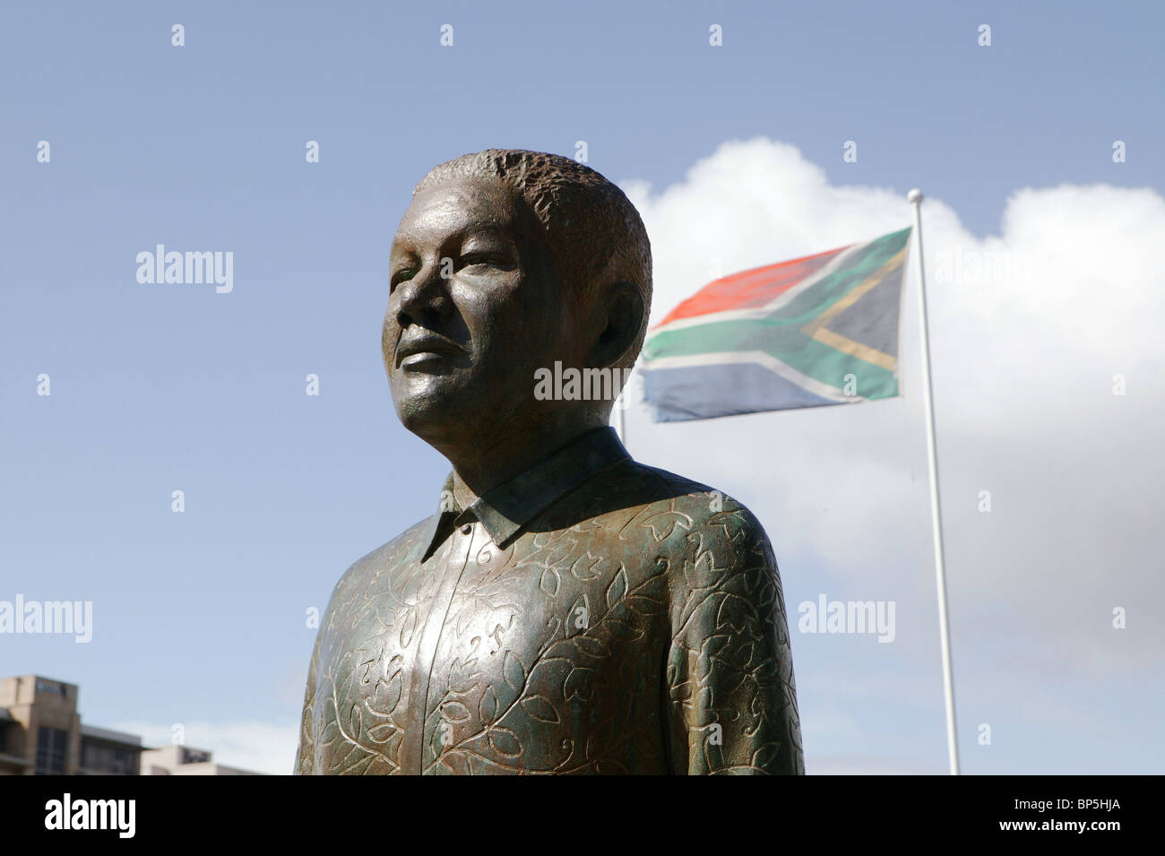 Nelson mandela statue cape town hires stock photography and images Alamy