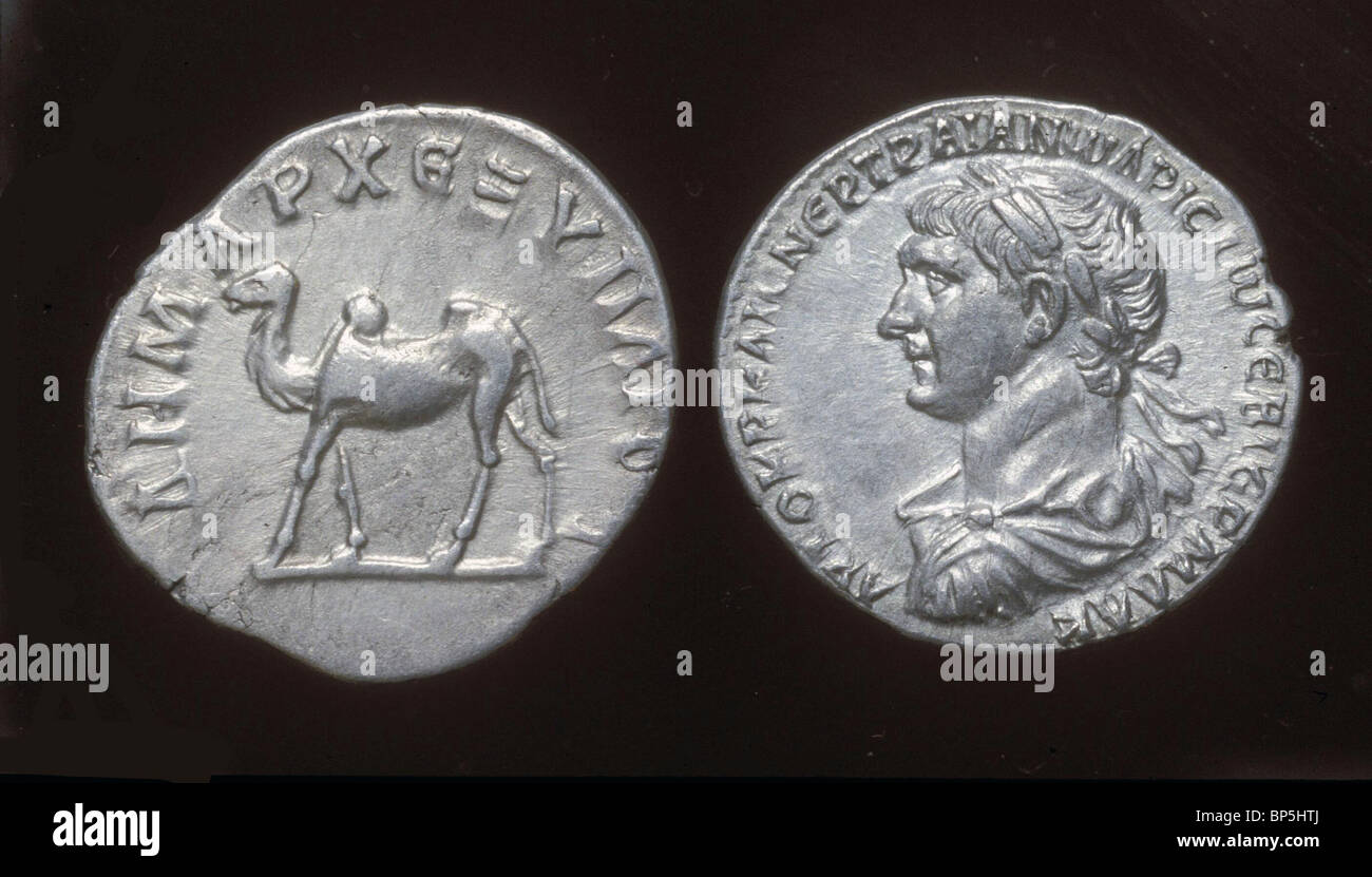 3324. ROMAN SILVER DENARIUS WITH THE BUST OF EMPEROR TRAJANUS (98 - 117) Stock Photo