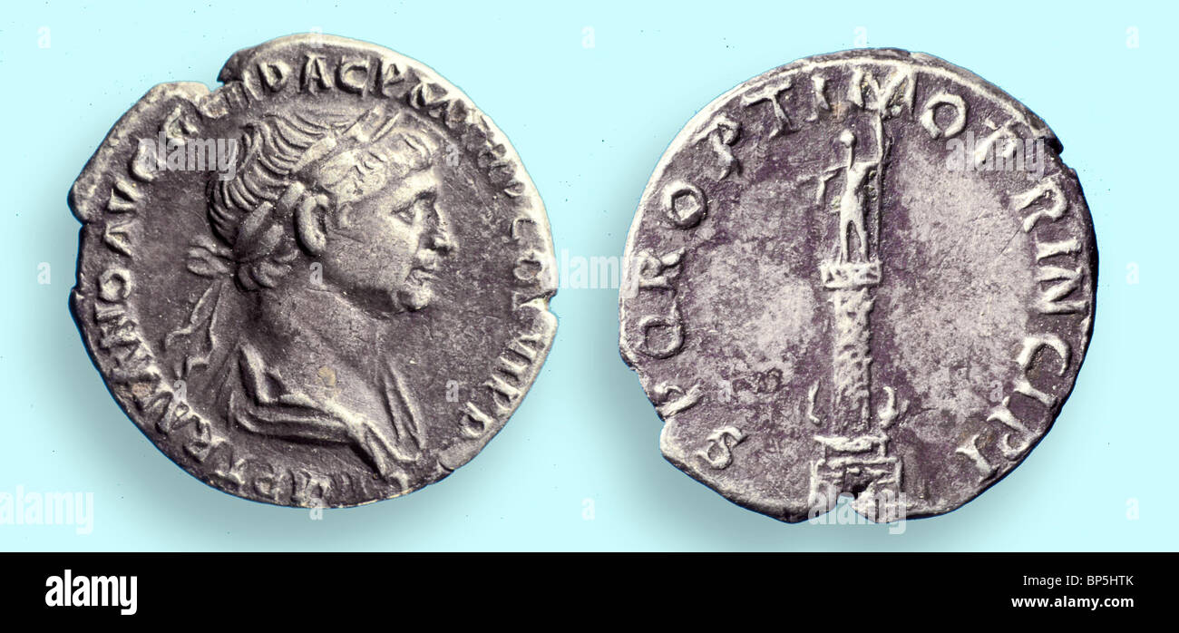 3324. ROMAN SILVER DENARIUS WITH THE BUST OF EMPEROR TRAJANUS (98 - 117) Stock Photo