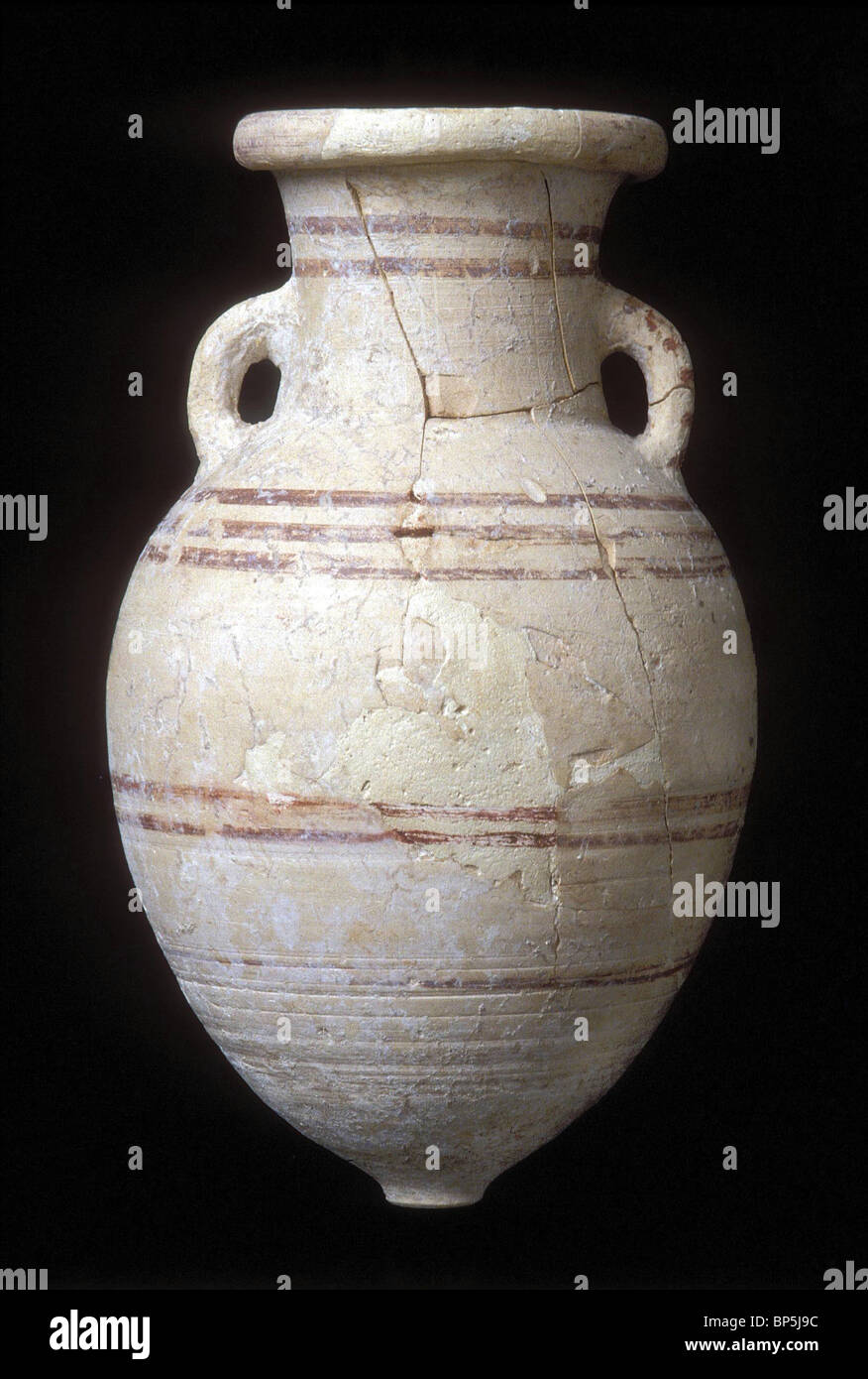 3678. POTTERY, MIDDLE BRONZE PERIOD (CNAANITE) C. 1550 B.C. EXCAVATED AT DOR Stock Photo