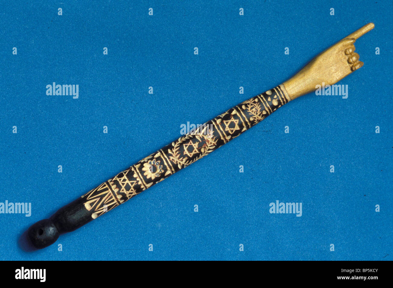 5132. TORAH POINTER (YAD), IT IS USED WHEN READING THE TORAH SCROLL SO AS NOT TO TUCH THE SACRED TEXT WITH THE FINGER Stock Photo