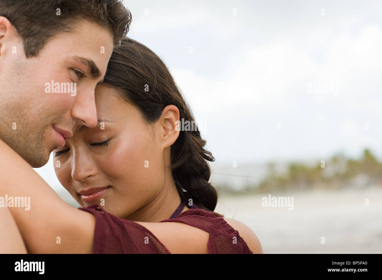 Detail close up loving couple hi-res stock photography and images - Alamy