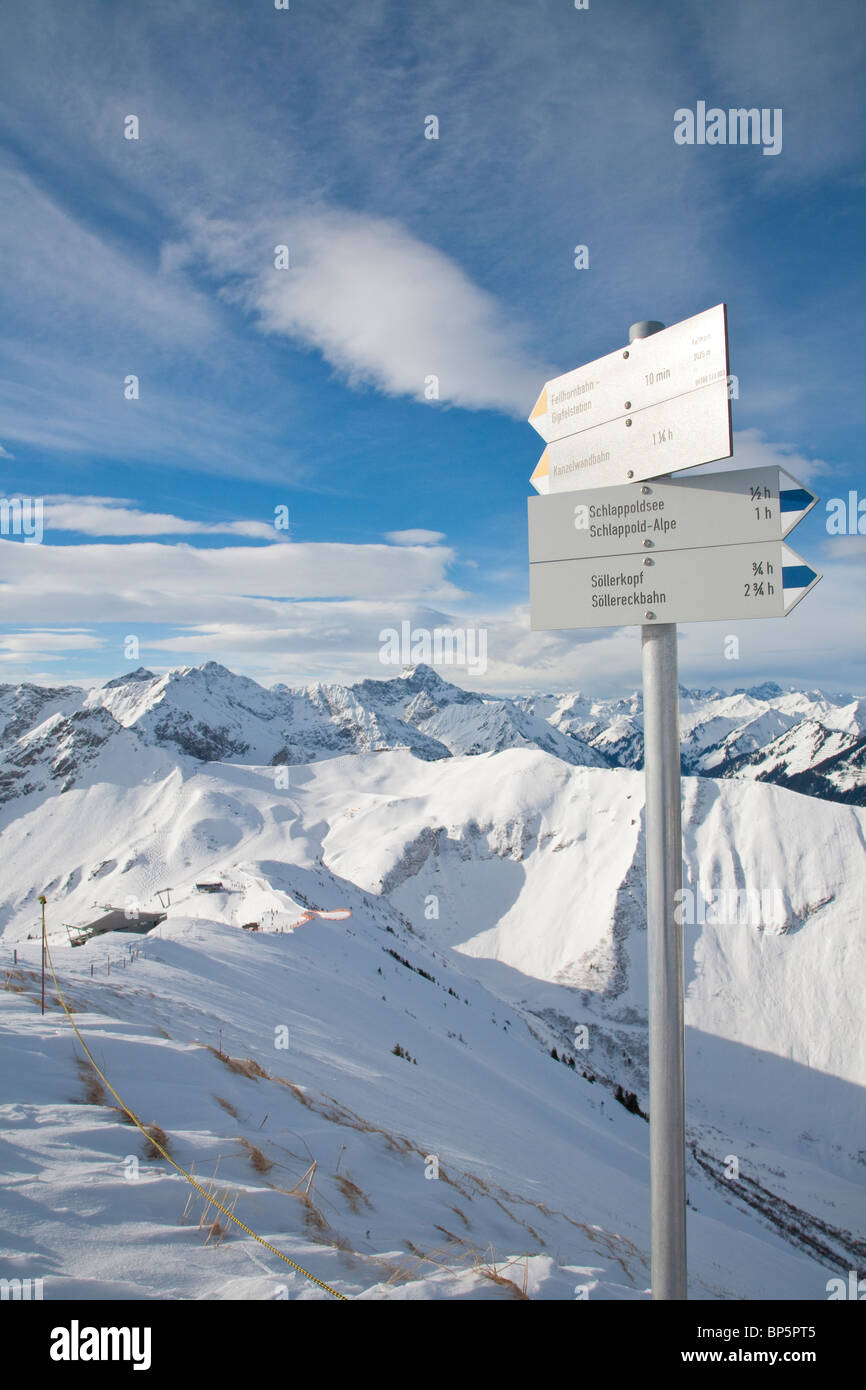 DIRECTION SIGN, FELLHORN MOUNTAIN, NEAR OBERSTDORF,  ALLGAEU REGION, BAVARIA, GERMANY Stock Photo