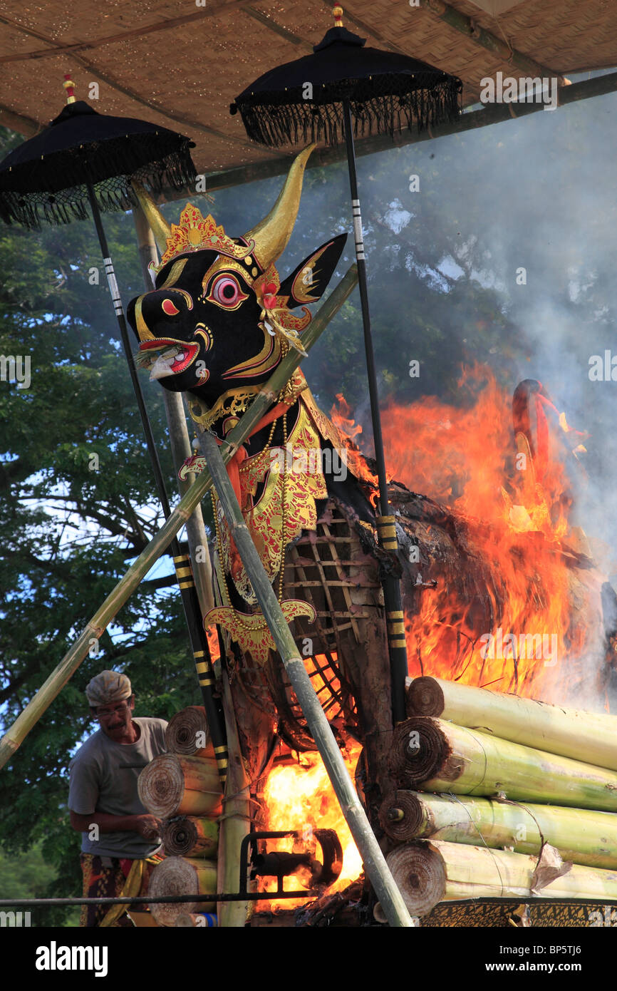 Indonesia, Bali, cremation ceremony, the cremation animal, bull figure, burning, Stock Photo