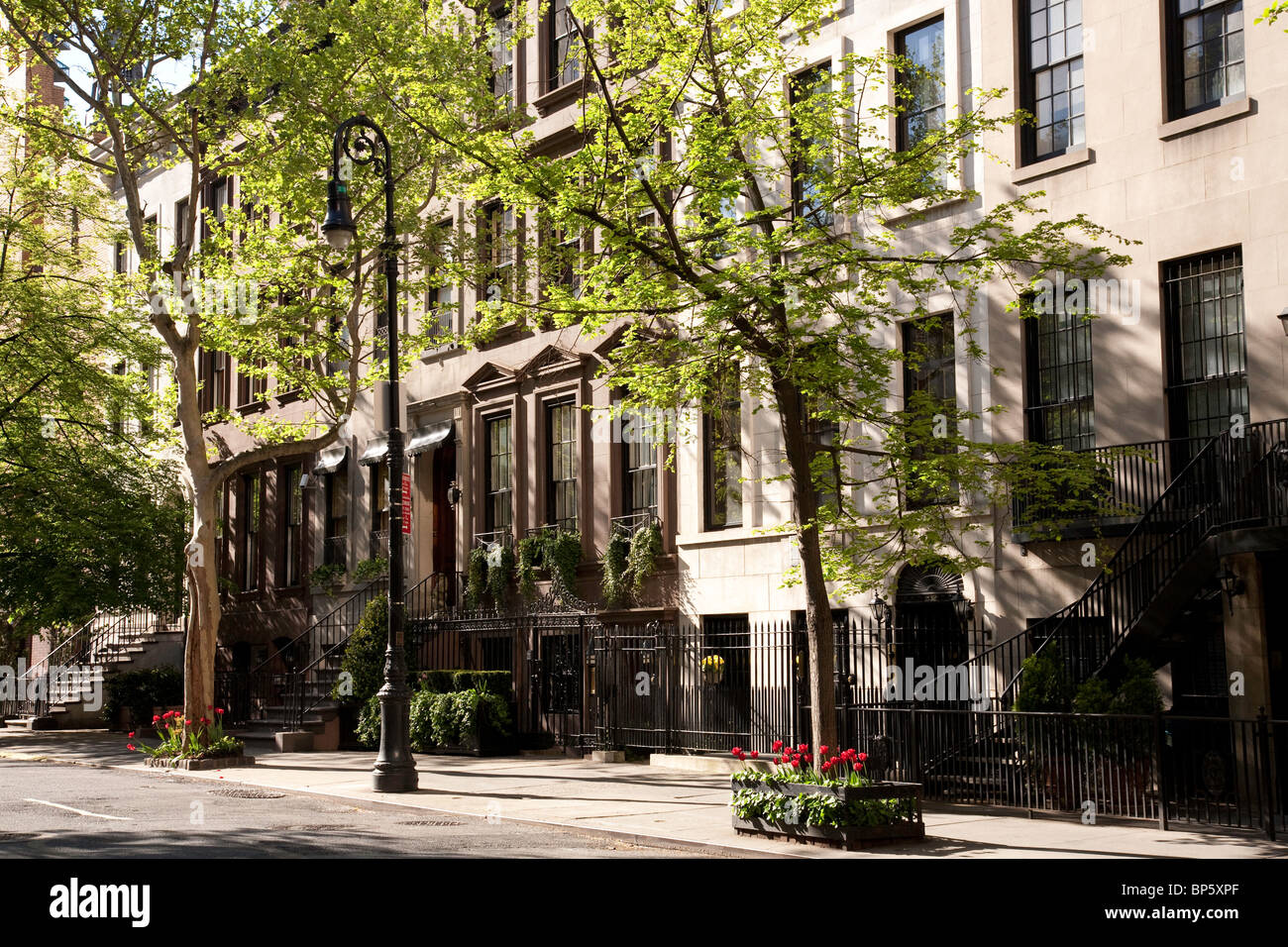 Upper east side new york brownstone hires stock photography and images