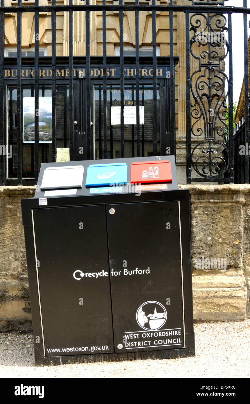 Recyclign bins on Burford High Street, Cotswolds, UK Stock Photo Alamy