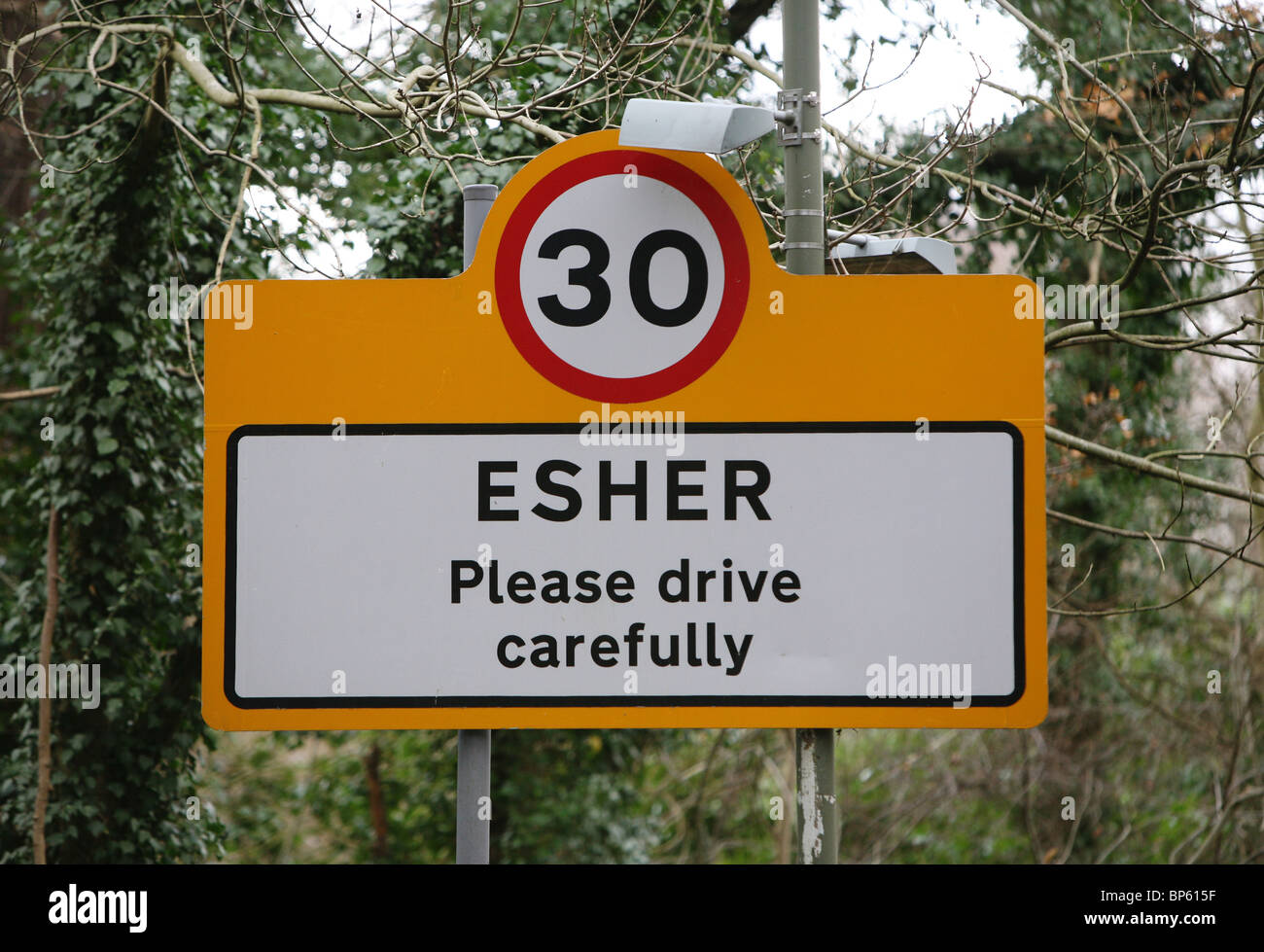 A 30mph Road Sign In Esher Surrey Stock Photo Alamy