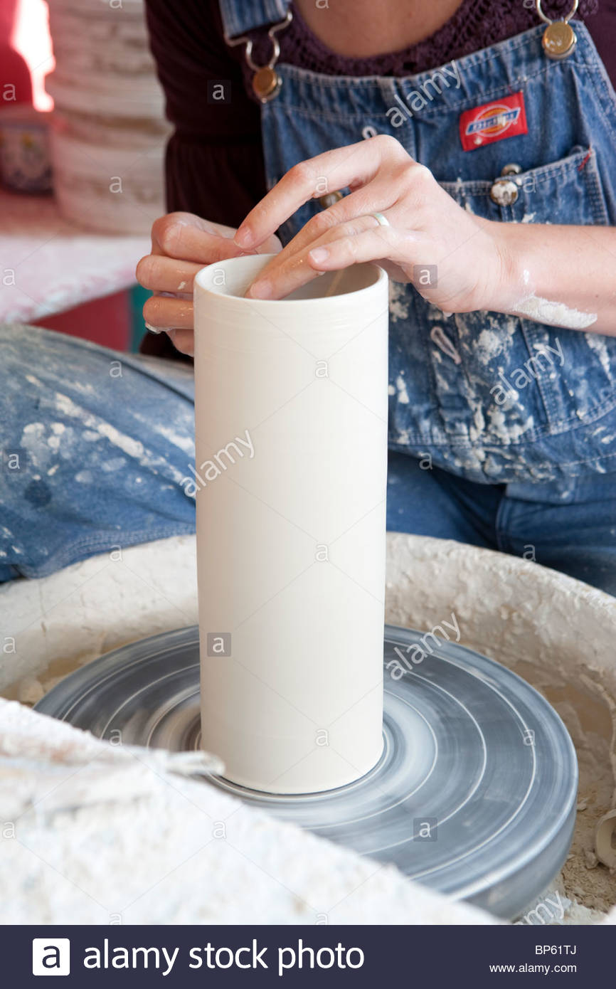Ceramicist Stock Photos & Ceramicist Stock Images Alamy