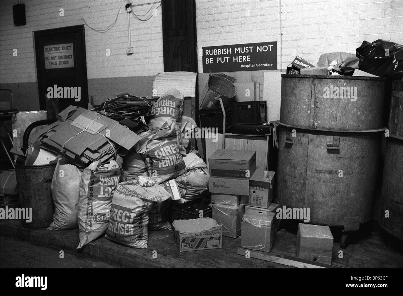 Winter of Discontent, London. Rubbish piles up in Westminster Hospital due to Trade Union strikes London. 1979 1970S UK HOMER SYKES Stock Photo