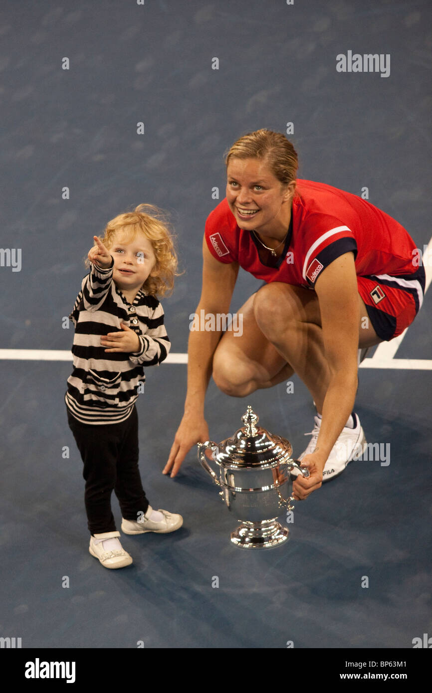 kim-clijsters-bel-and-her-daughter-jada-