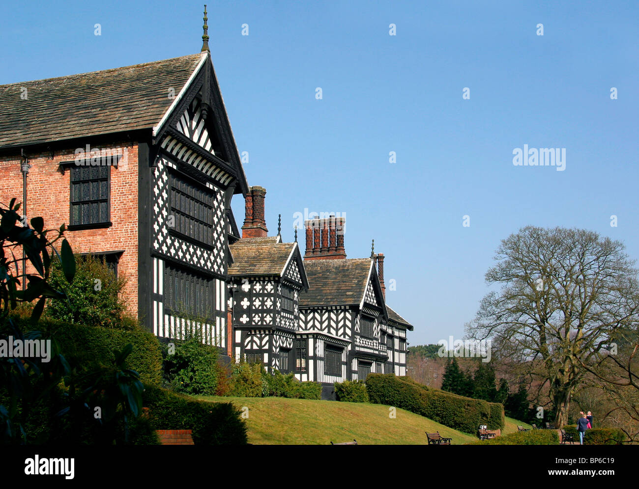 Half Timbered English Tudor Mansion Stock Photos & Half Timbered ...