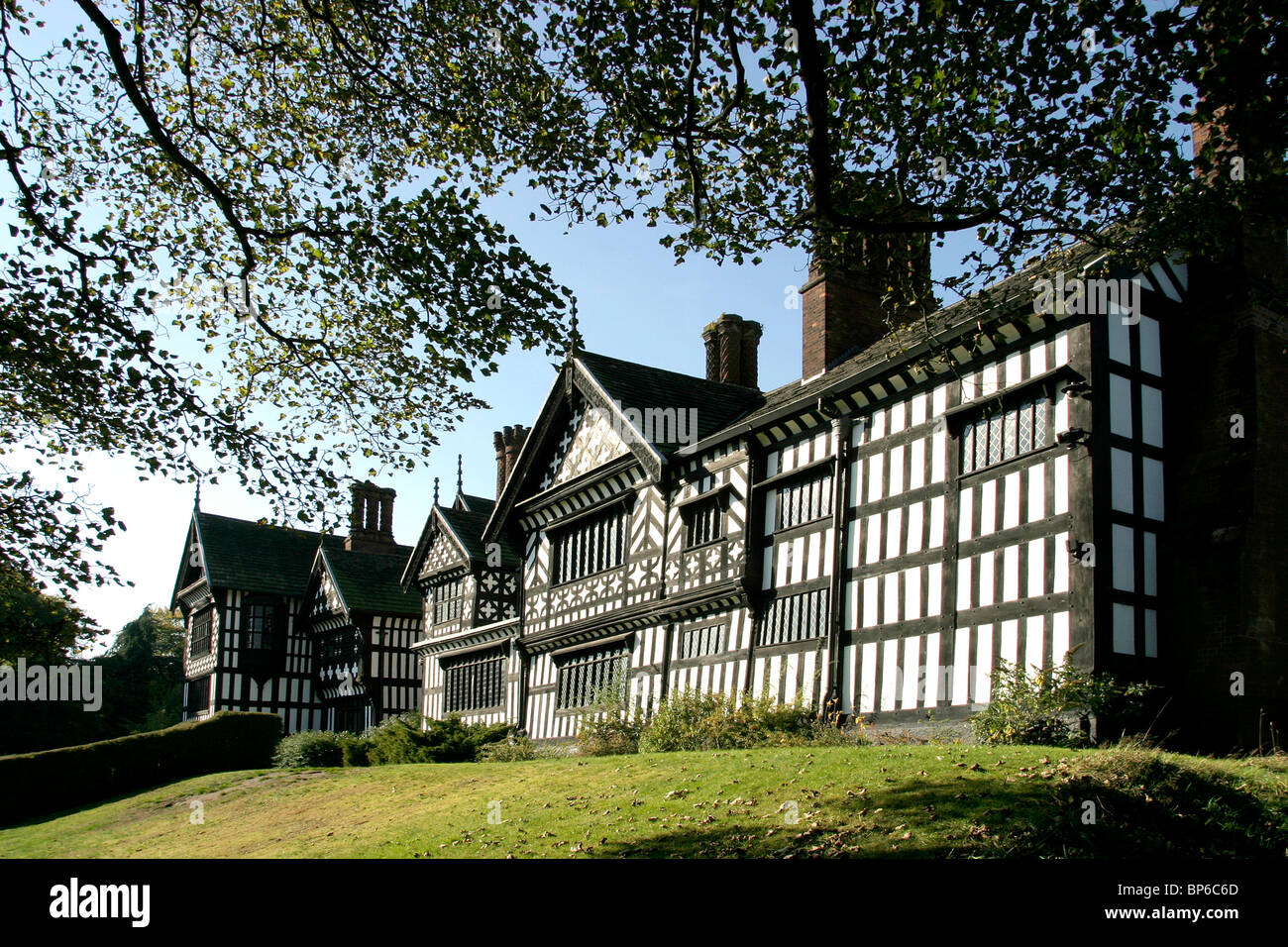 England, Cheshire, Stockport, Bramhall, Bramall Hall, Elizabethan half ...