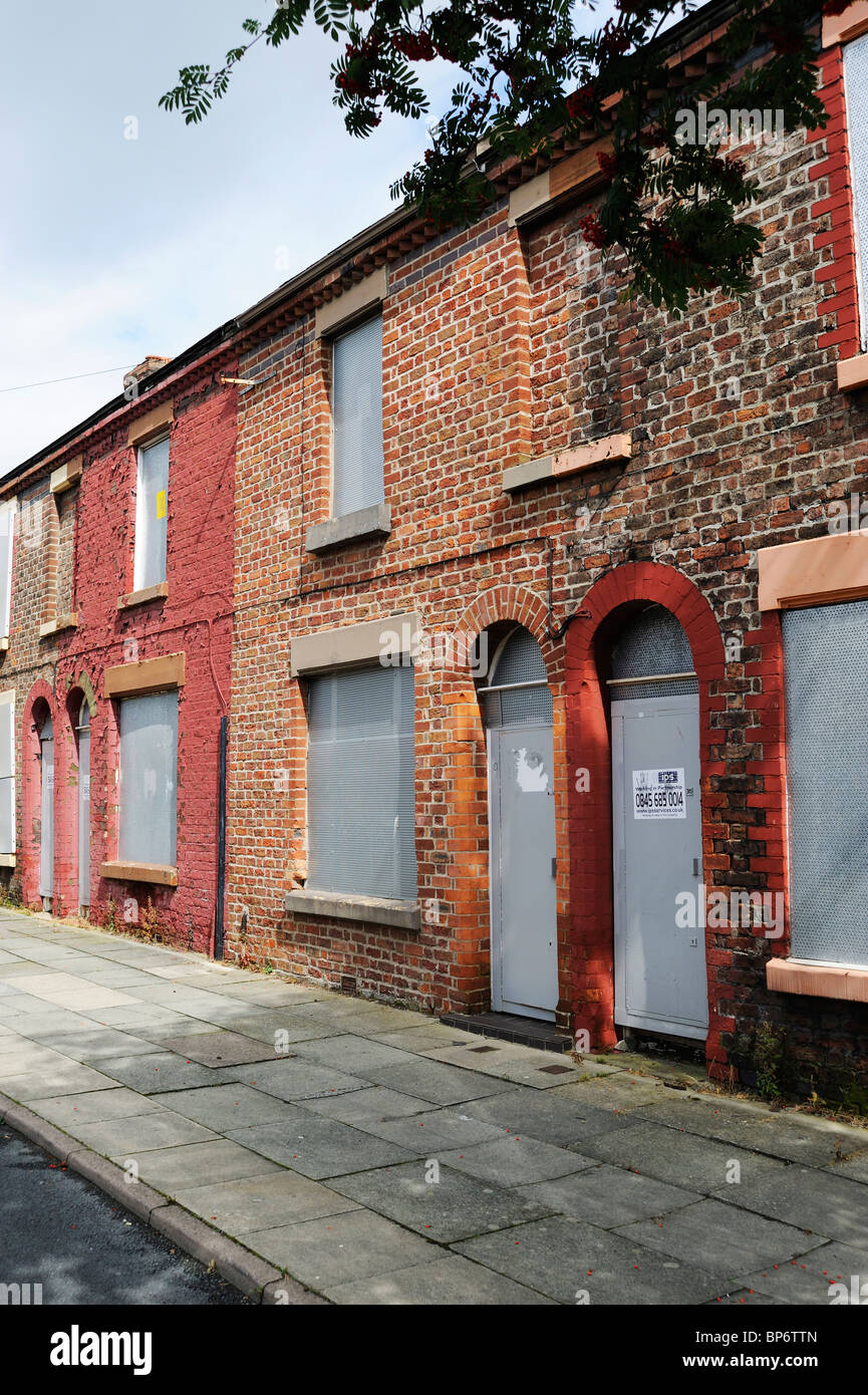 9 Madryn Street  in Dingle, Liverpool - Ringo Starrs birthplace - boarded up ready for demolition from 1st. October 2010 Stock Photo