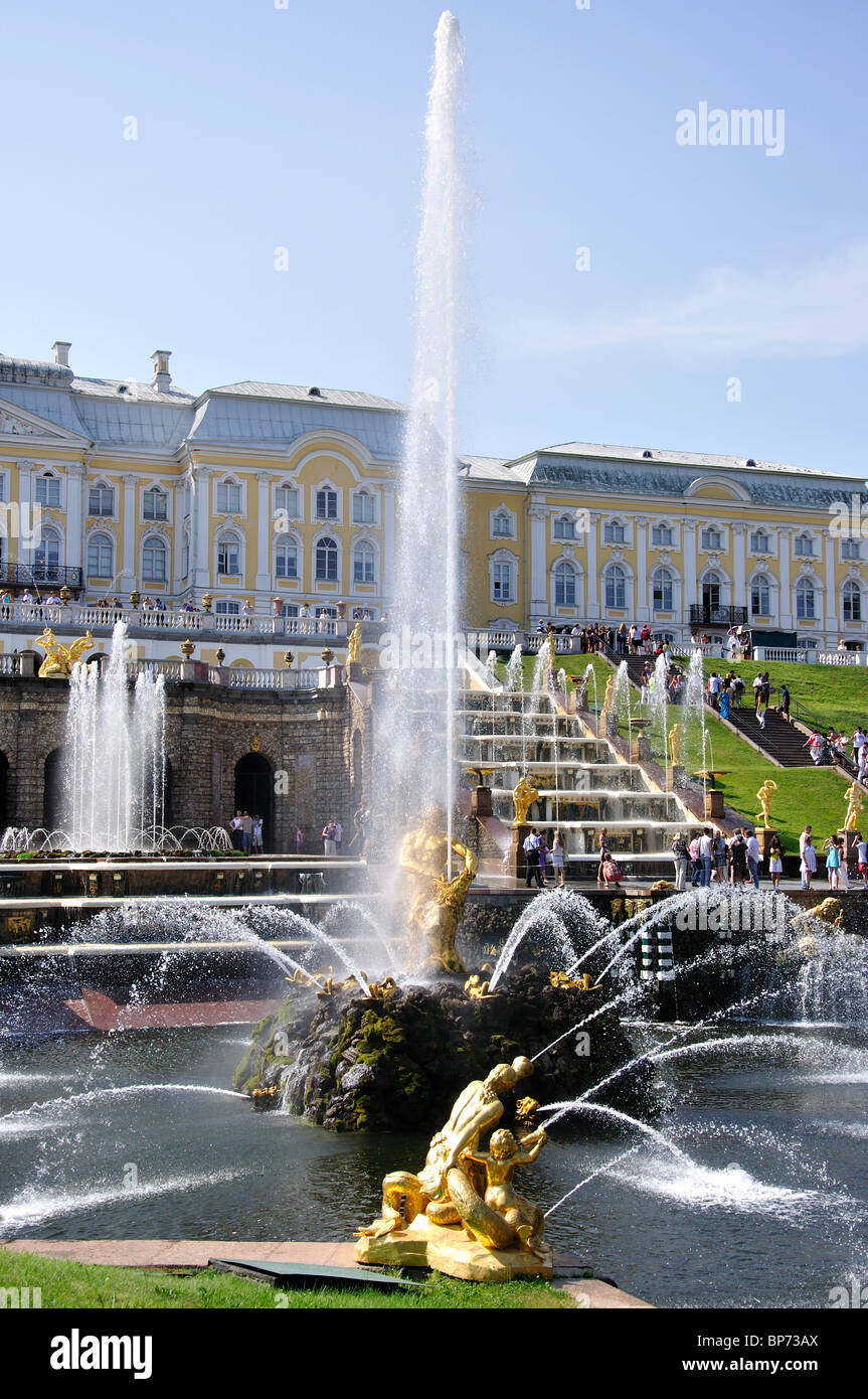 Great Cascade and Samson Fountain, Grand Peterhof Palace, Peterhof, Saint Petersburg, Northwestern Region, Russia Stock Photo