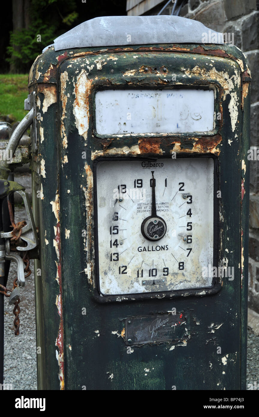 Old Green Petrol Pump Stock Photo Alamy