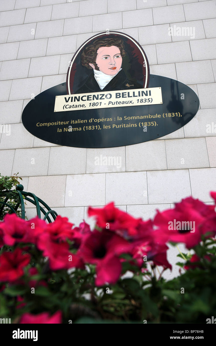 Vincenzo Bellini memorial on a wall in the Puteaux area on the outskirts of Paris Stock Photo