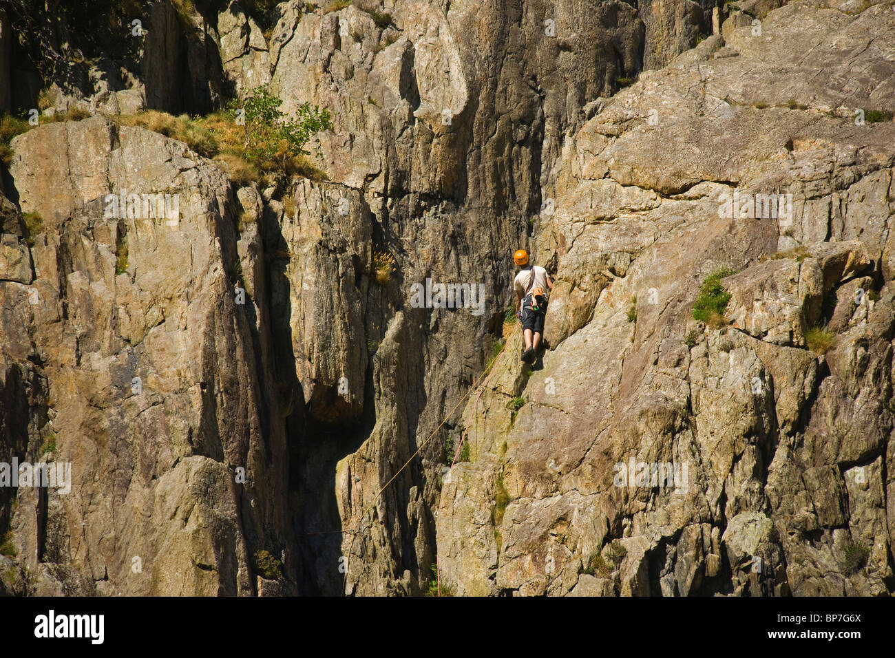Rock climbing in north wales hires stock photography and images Alamy