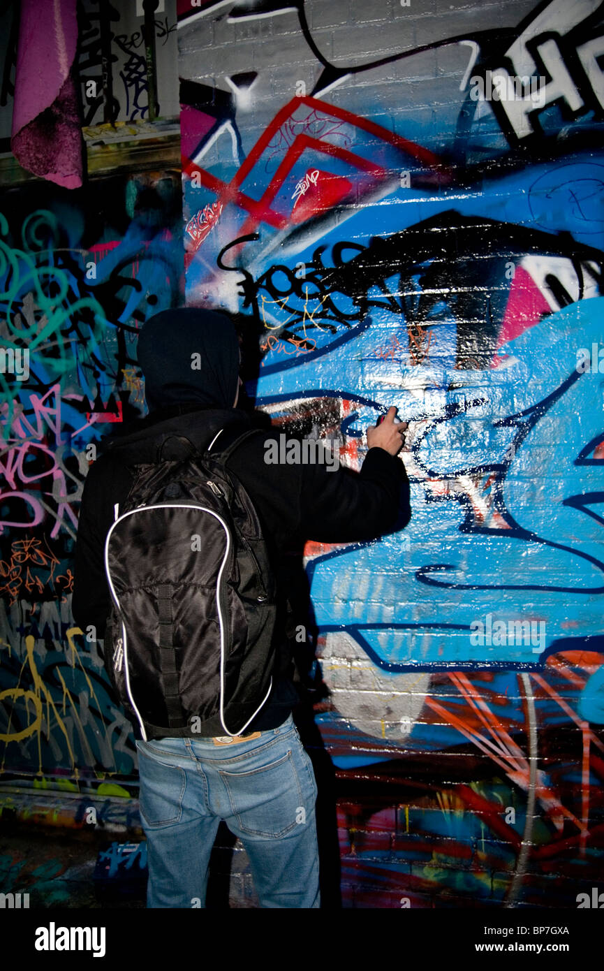 Legal graffiti wall art hires stock photography and images Alamy