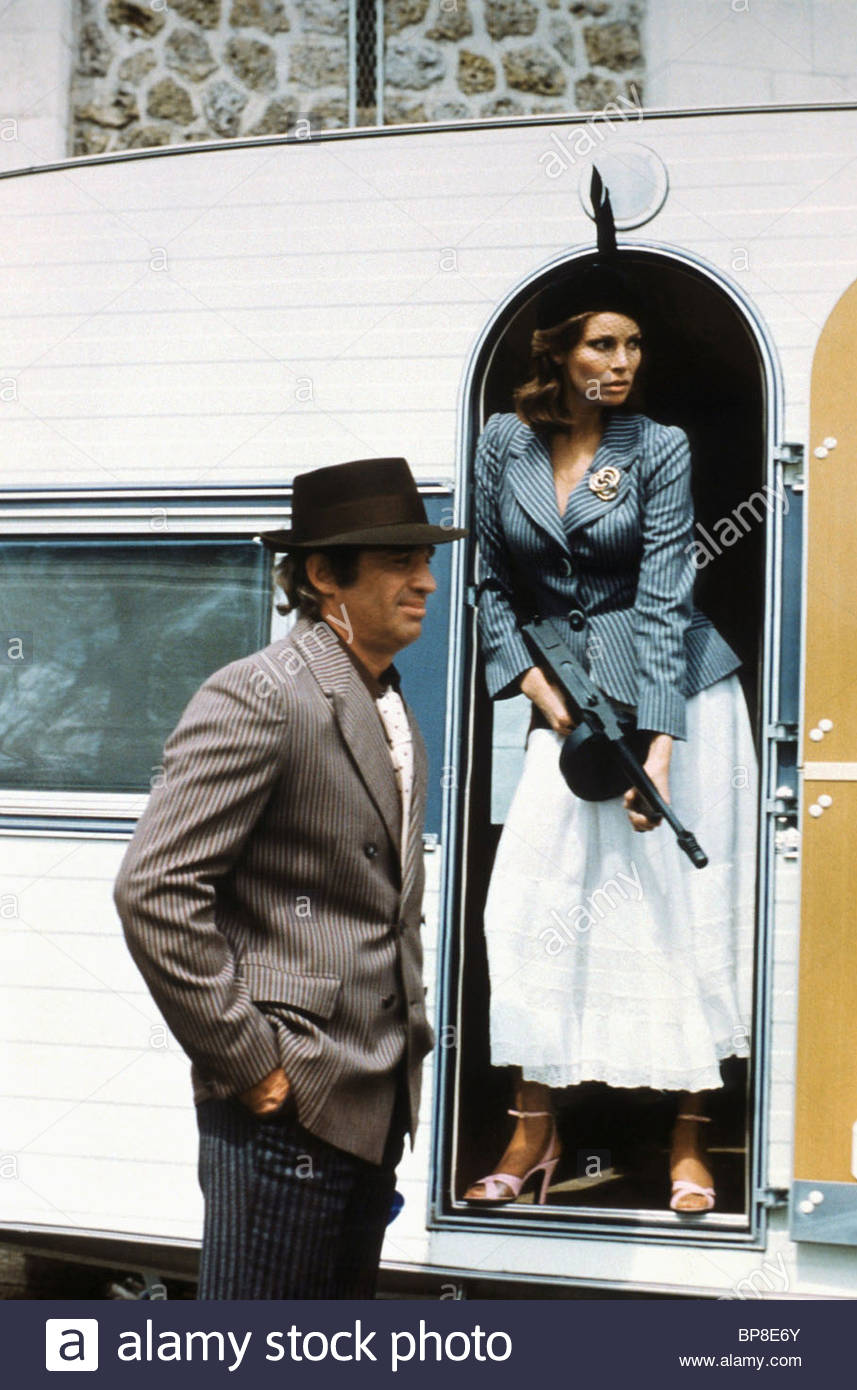 Film Avec Belmondo Et Raquel Welch Raquel Welch Jean Paul Belmondo - L'ANIMAL STUNTWOMAN French Grande