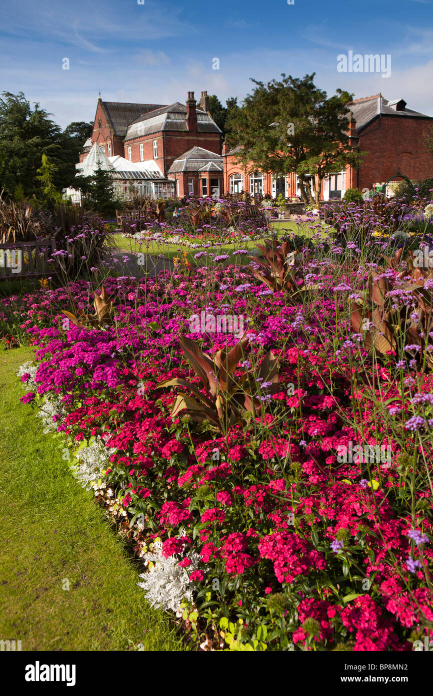 UK, England, Merseyside, Southport, Botanic Gardens, colourful flower bed planting Stock Photo