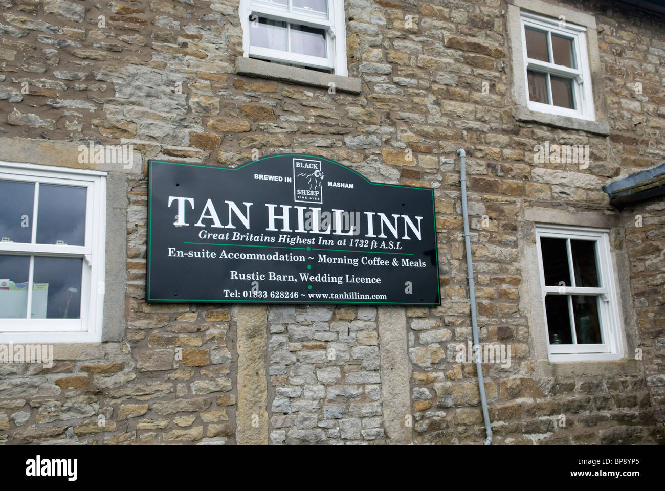 The Tan Hill Inn, Yorkshire Dales National Park, Swaledale, North ...