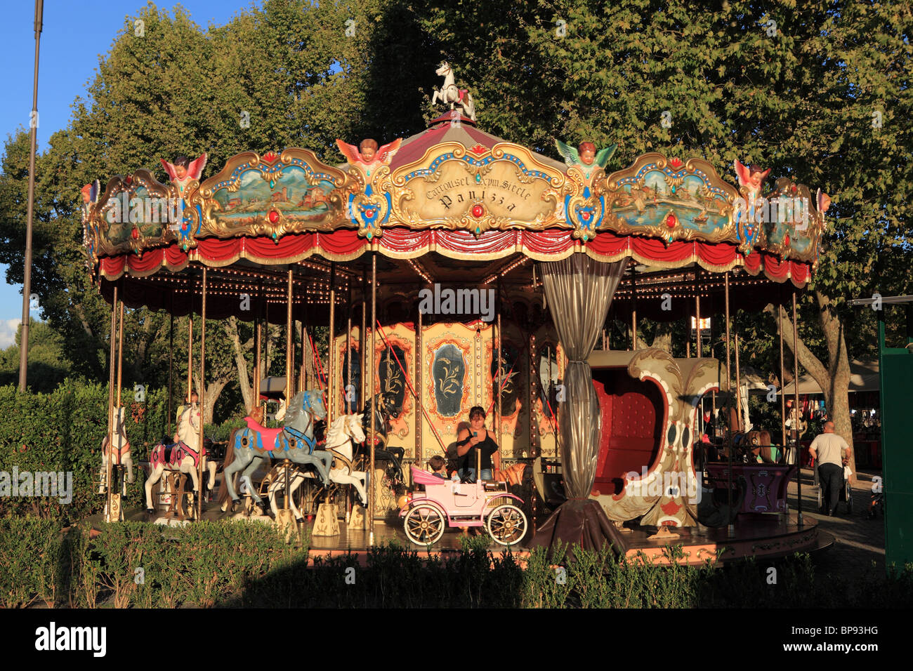 Old Carousel Ride Old fashioned carousel Stock Photo - Alamy