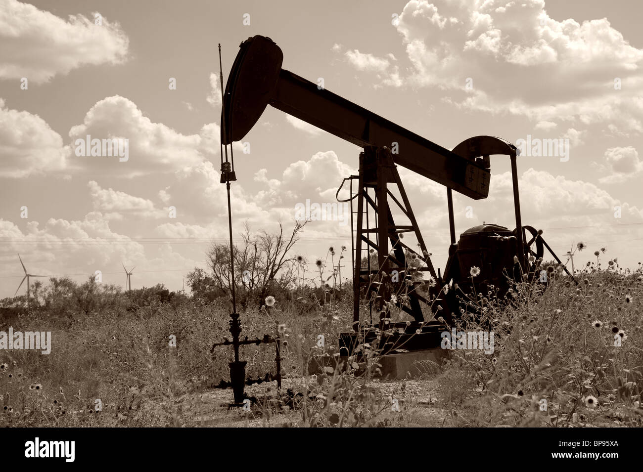 Texas oil rig hi-res stock photography and images - Alamy