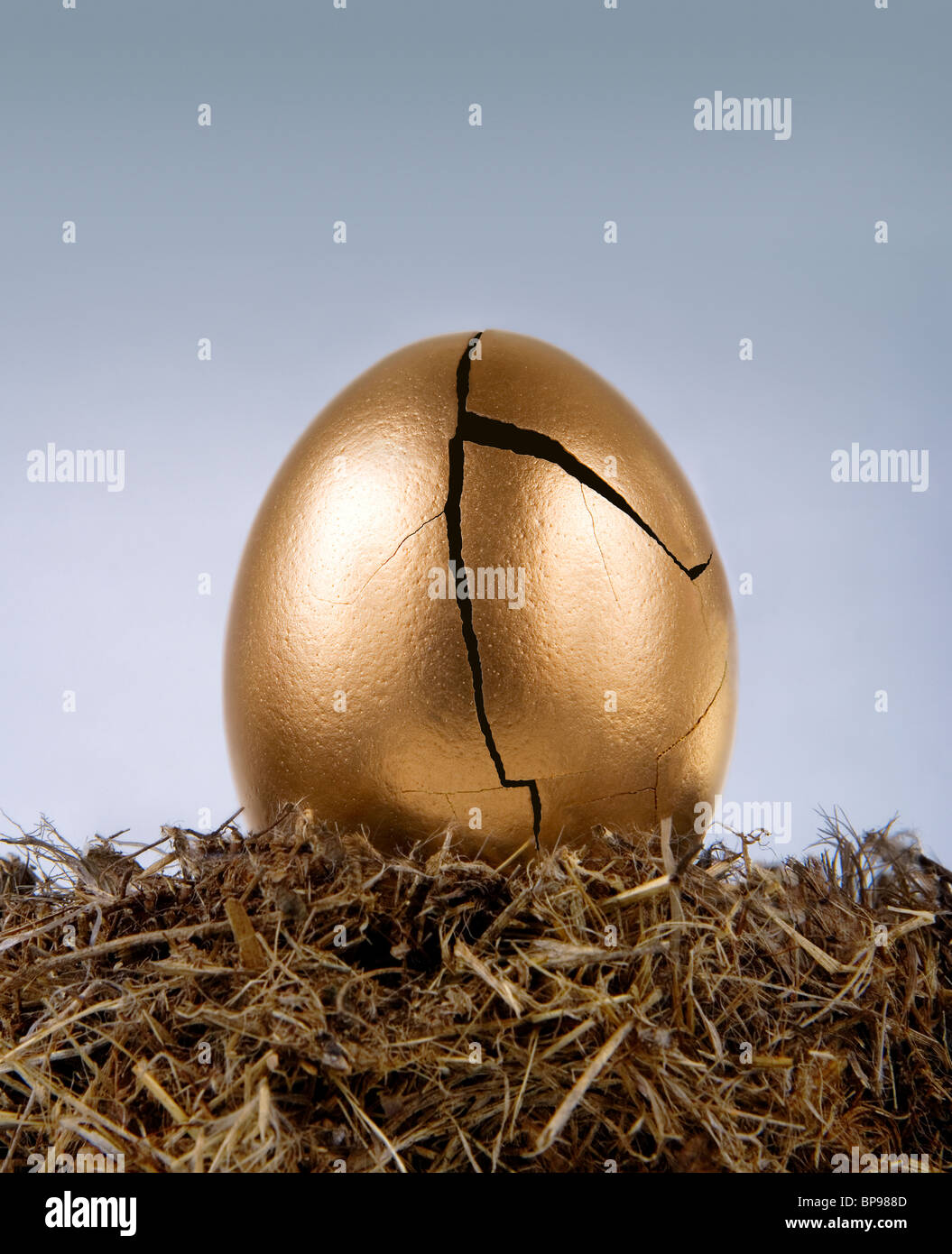 Golden egg cracked hi-res stock photography and images - Alamy