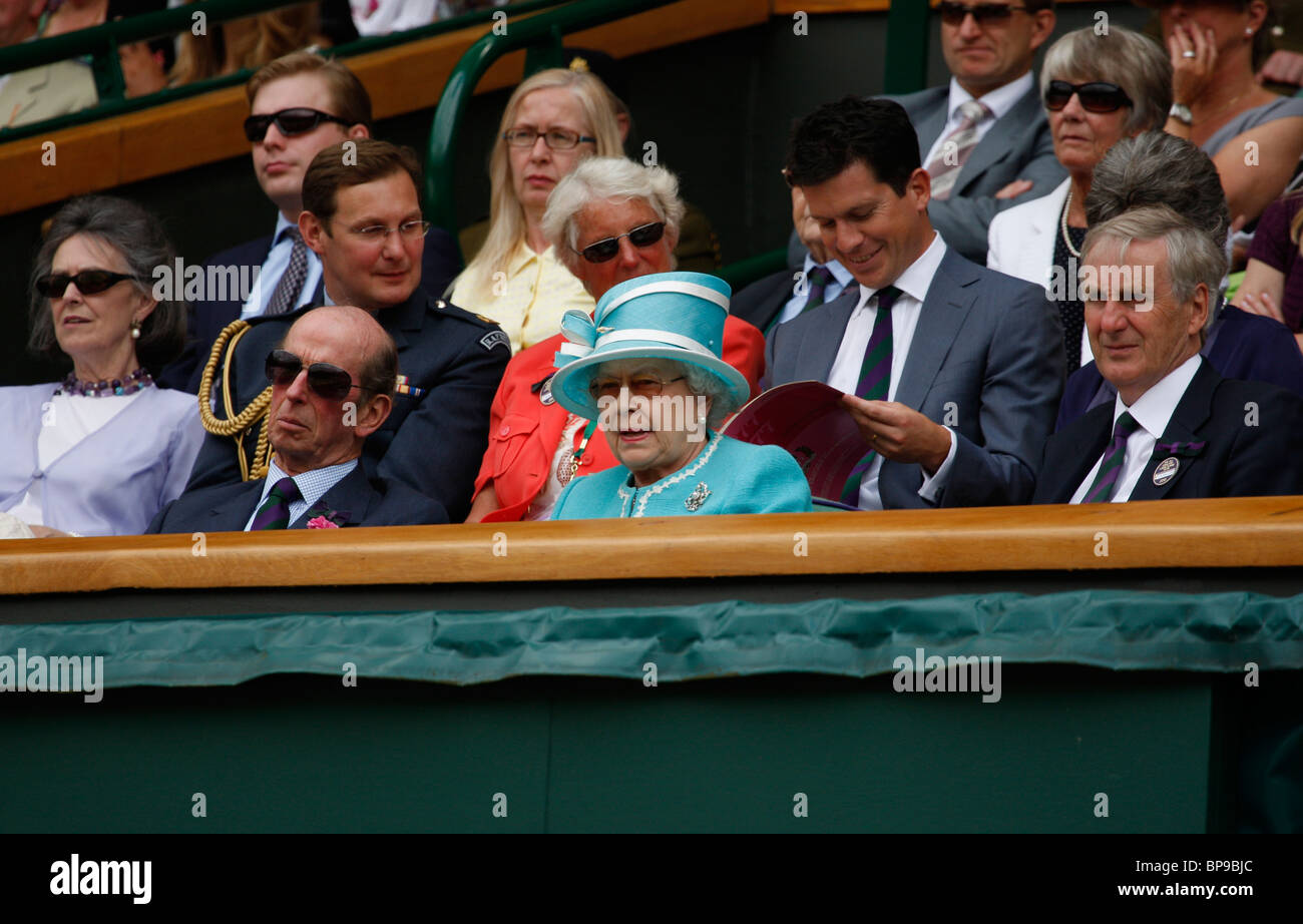 From left to right, Duke of Kent, Queen Elizabeth and club chairman Tim Phillips, in the Royal Box at Wimbledon Stock Photo