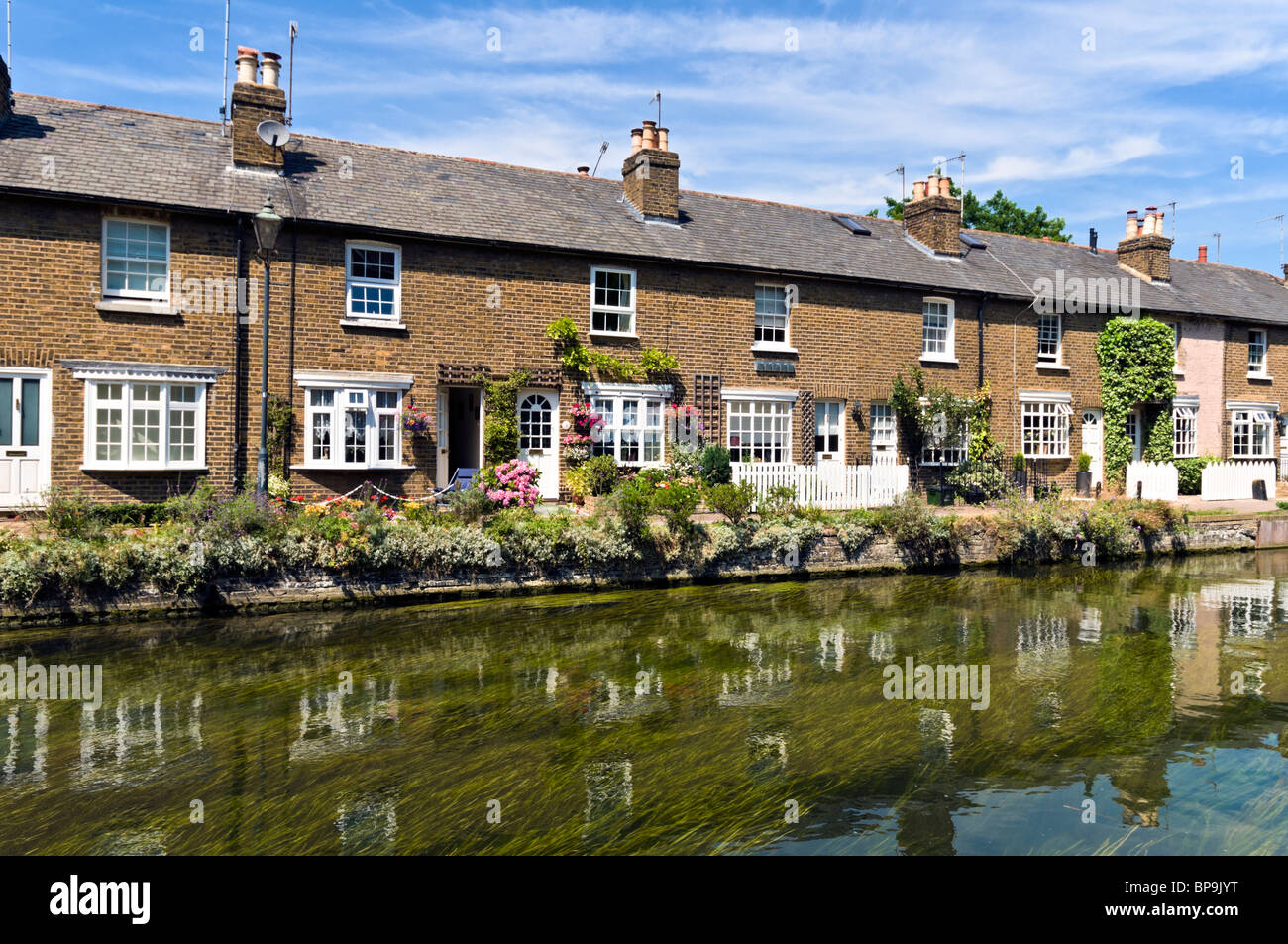 Cottages by the River Lea Navigation Canal, Hertford, United Kingdom Stock Photo