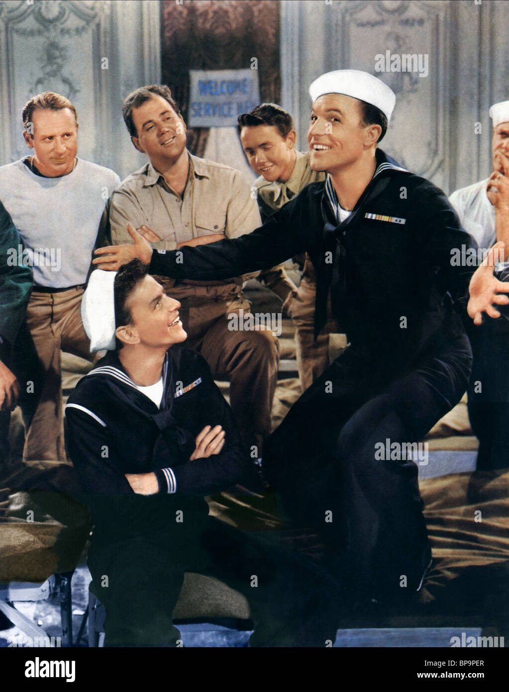 FRANK SINATRA, GENE KELLY, ANCHORS AWEIGH, 1945 Stock Photo Alamy