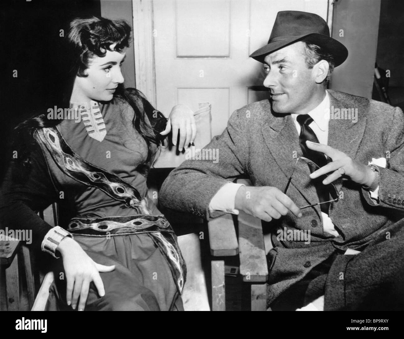 ELIZABETH TAYLOR & MICHAEL WILDING IVANHOE (1952) Stock Photo
