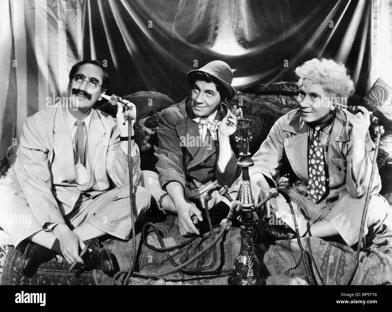THE MARX BROTHERS A NIGHT IN CASABLANCA (1946) Stock Photo