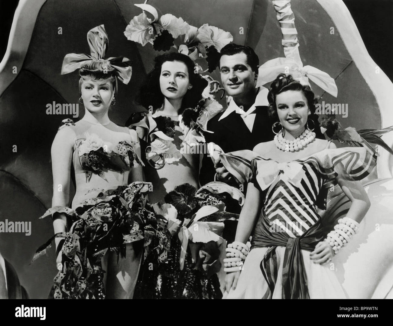 LANA TURNER HEDY LAMARR TONY MARTIN JUDY GARLAND ZIEGFELD GIRL (1941) Stock Photo