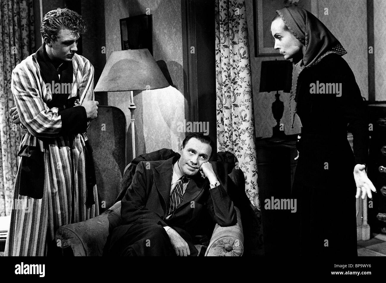 Robert Stack Jack Benny Carole Lombard To Be Or Not To Be 1942 Stock Photo Alamy