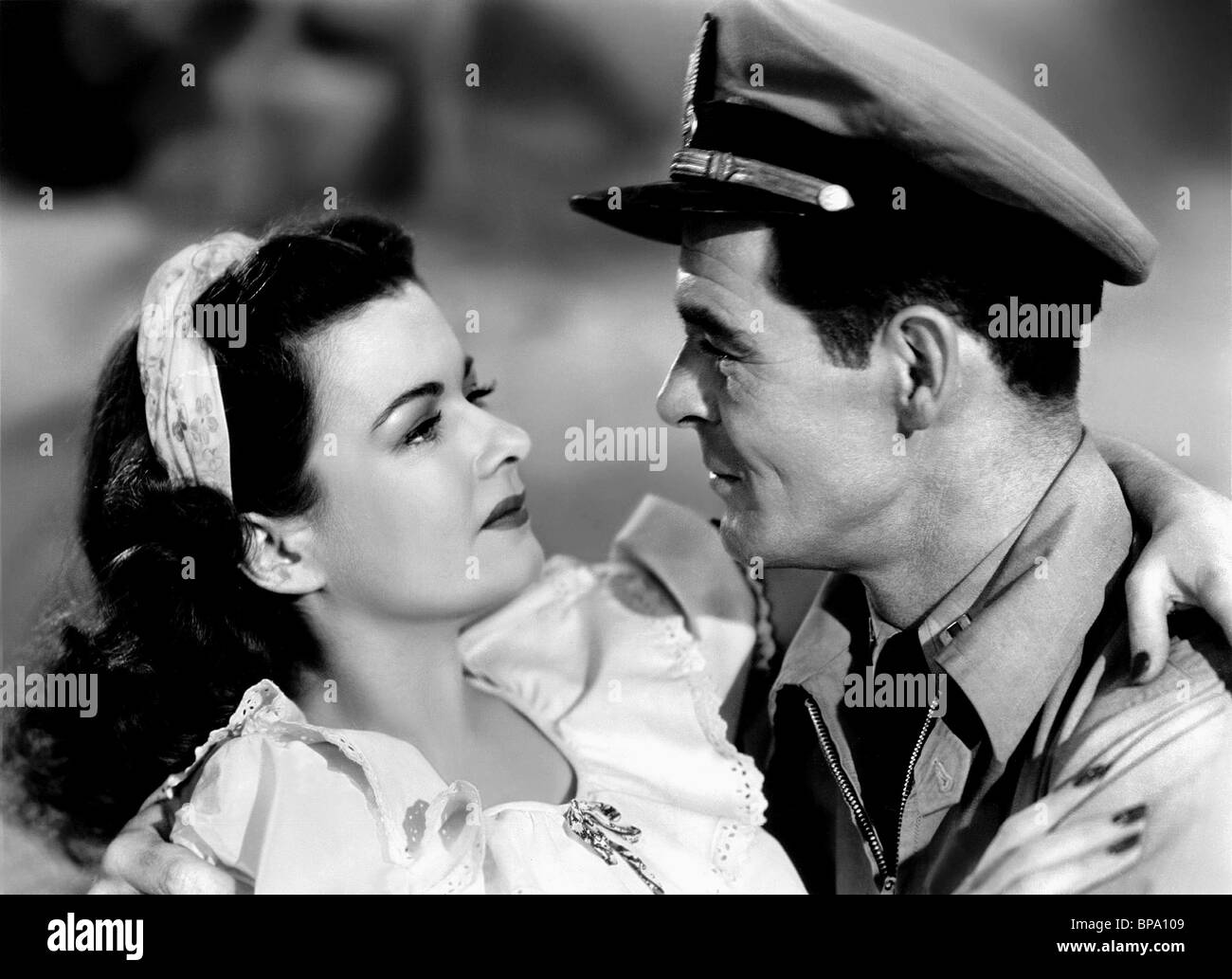 JOAN BENNETT, ROBERT RYAN, THE WOMAN ON THE BEACH, 1947 Stock Photo