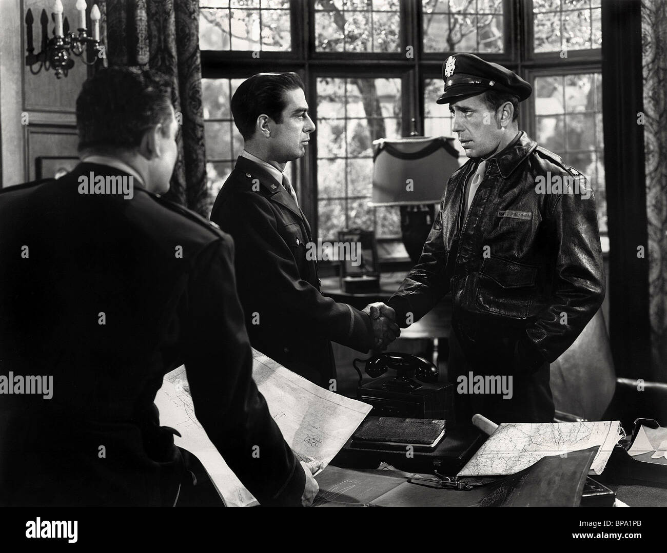 HUMPHREY BOGART CHAIN LIGHTNING (1950 Stock Photo Alamy