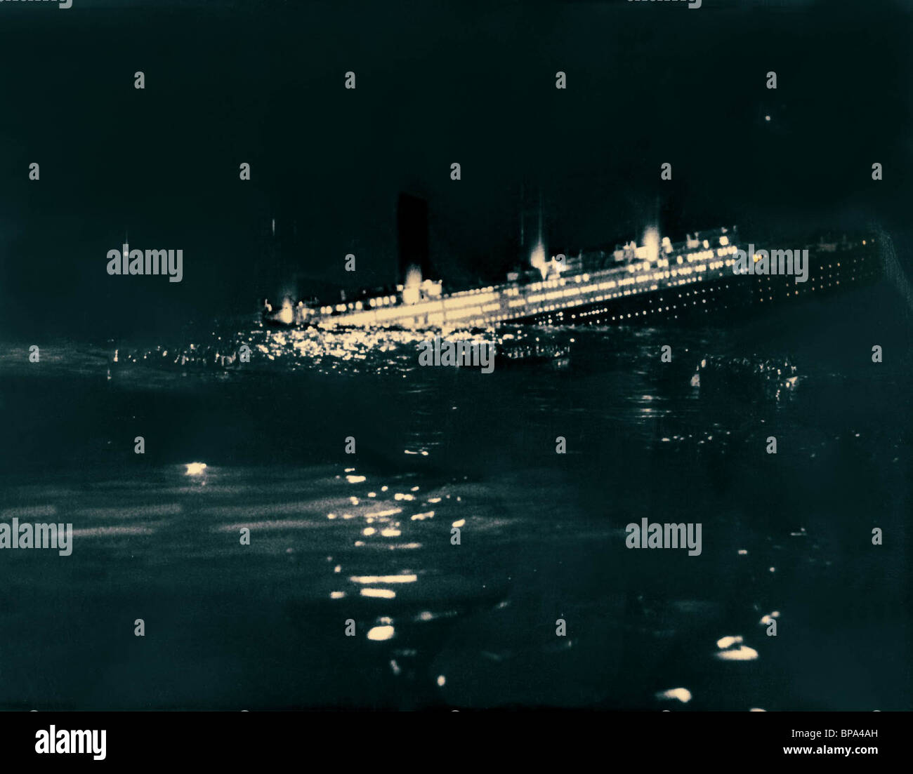The Titanic Sinking A Night To Remember 1958 Stock Photo