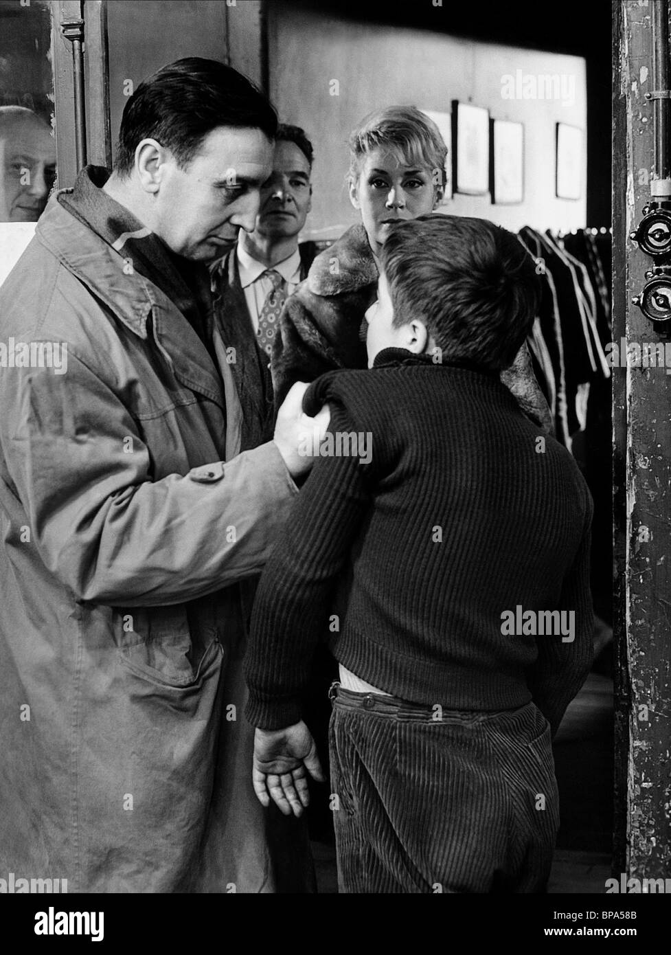 Four Hundred Black and White Stock Photos & Images - Alamy