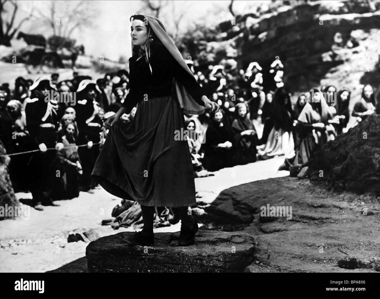 Jennifer jones the song of bernadette 1943 stock photo alamy