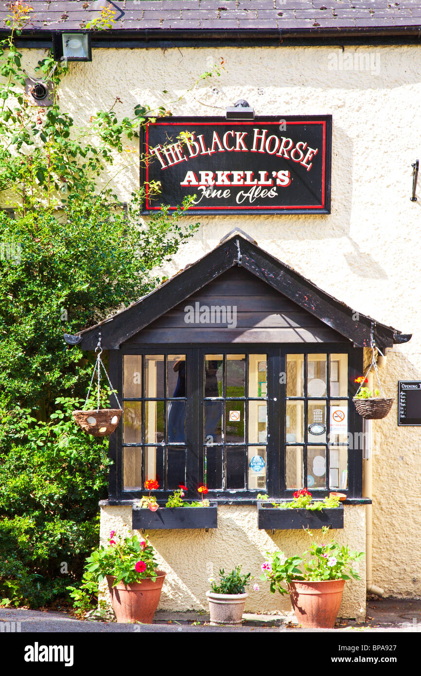 Black Horse pub in Upper Wanborough Stock Photo