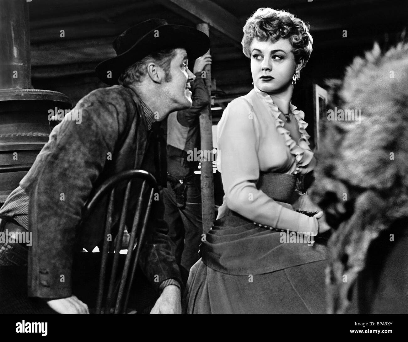 DAN DURYEA, SHELLEY WINTERS, WINCHESTER '73, 1950 Stock Photo Alamy