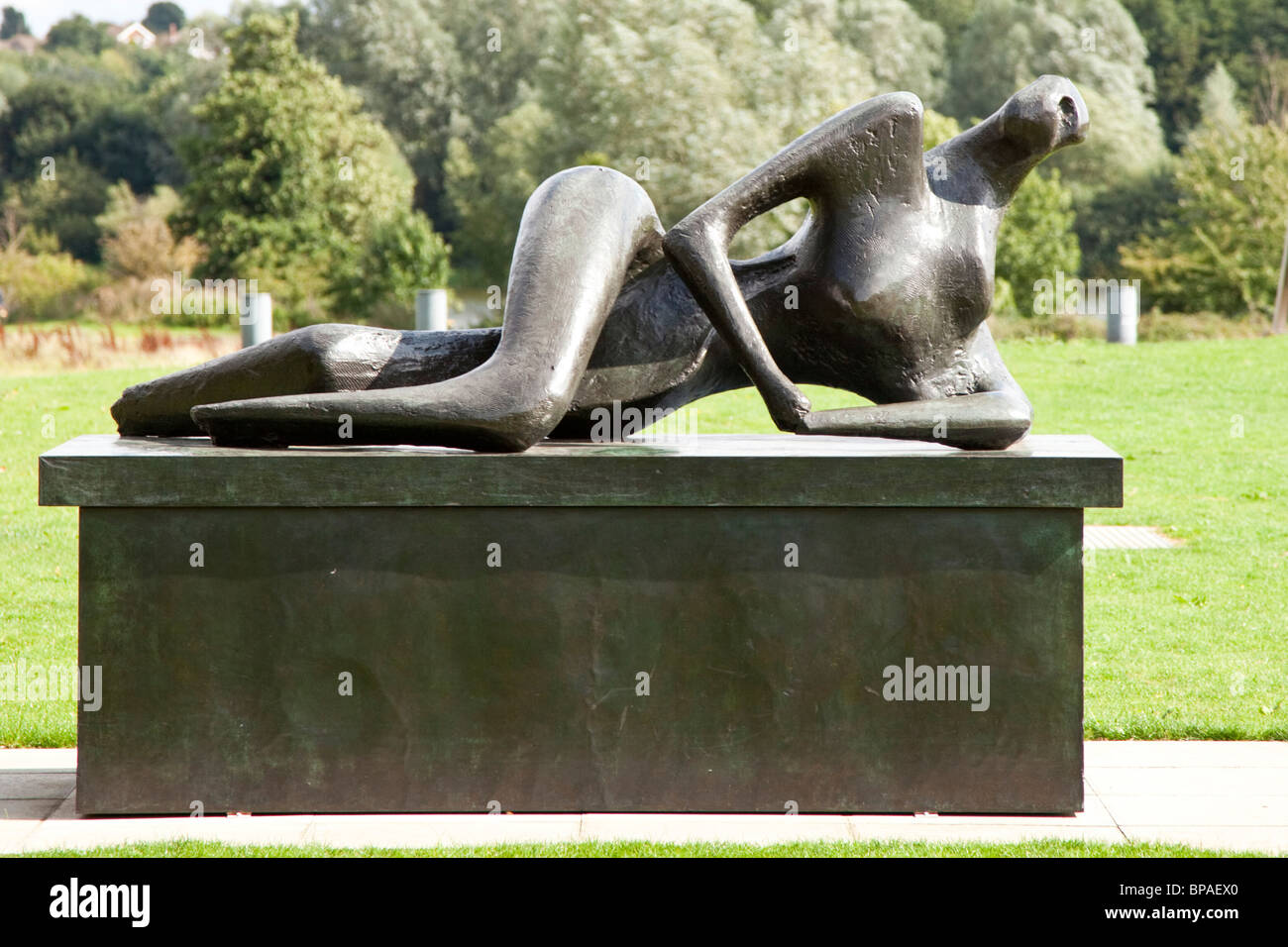 Reclining Figure by Henry Moore Stock Photo - Alamy